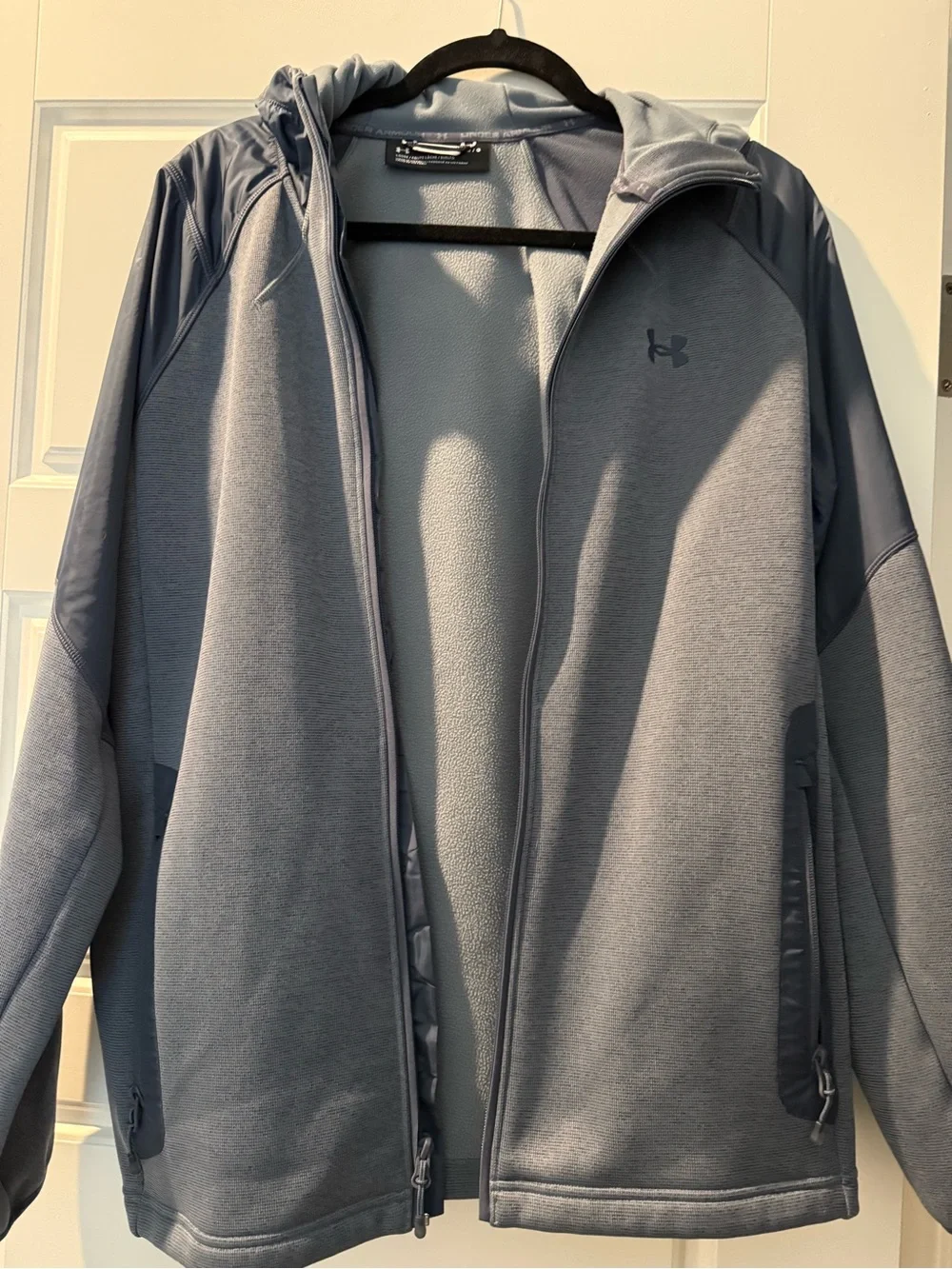 Under Armour Men's Hooded Performance Jacket - Gray